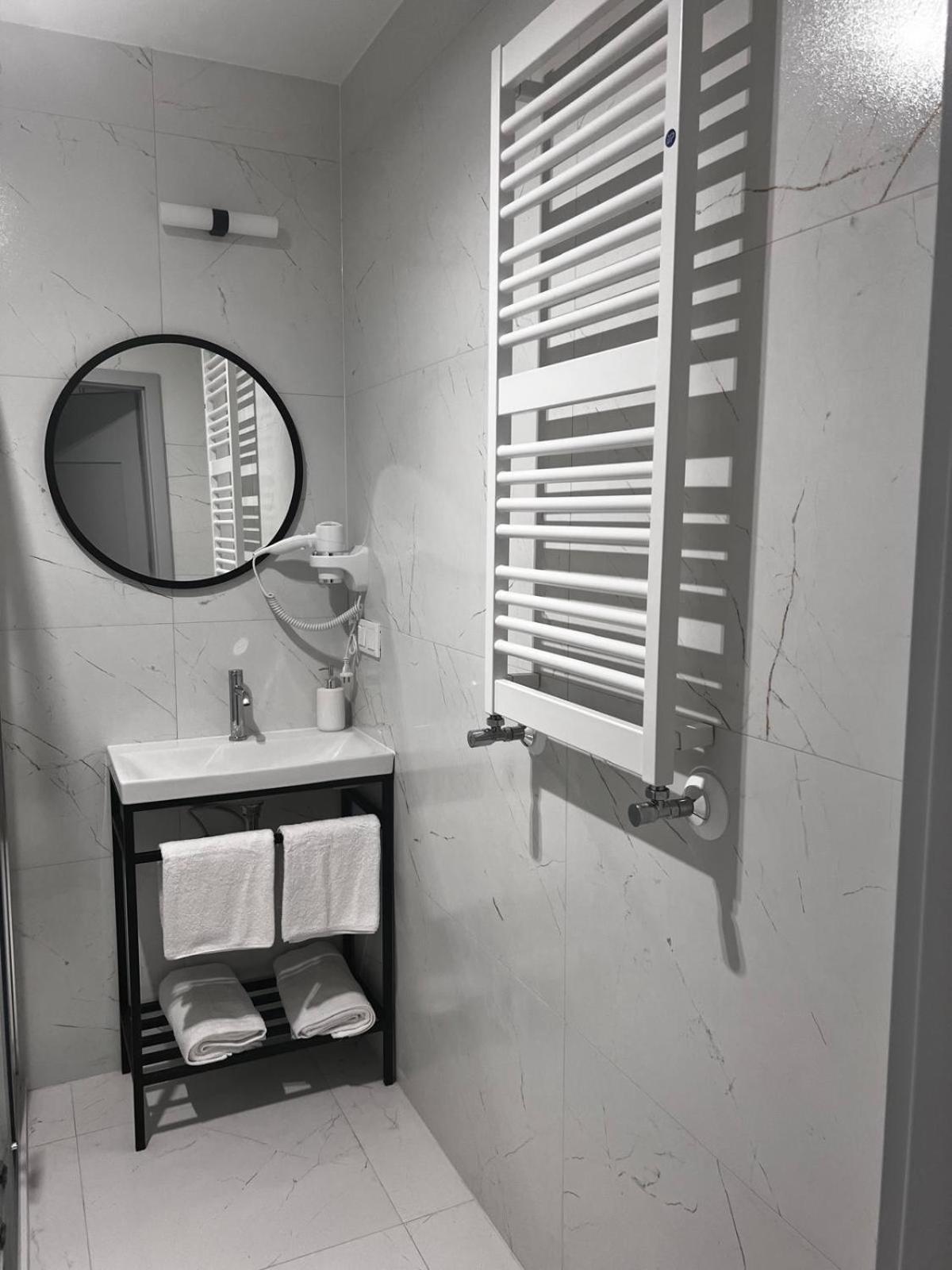 Apartamenty Sw Stanislawa Skierniewice Extérieur photo