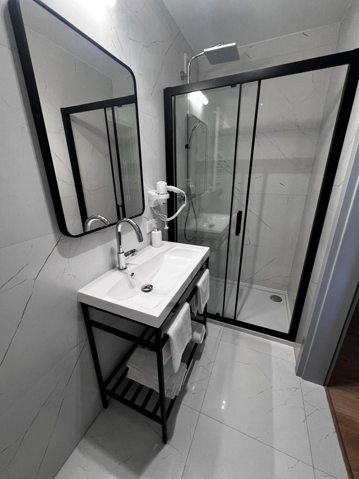 Apartamenty Sw Stanislawa Skierniewice Extérieur photo